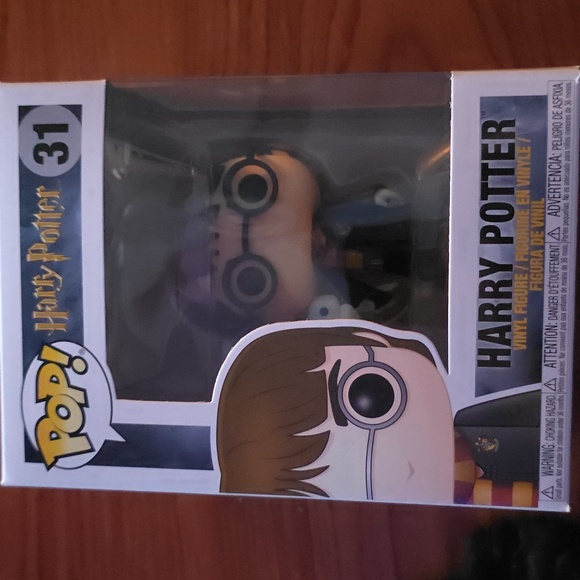 Funko Harry Potter Pop Vinyl Figure with Glasses and Scarf - Picture 1 of 6